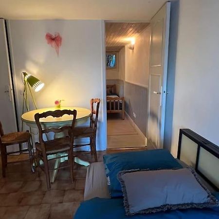 Triplex T4 83M2 Vue Mer Avec Le Patio Et L'Arrivee Autonome Bandol Exterior foto