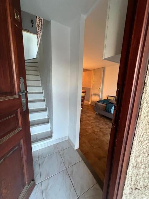 Triplex T4 83M2 Vue Mer Avec Le Patio Et L'Arrivee Autonome Bandol Exterior foto