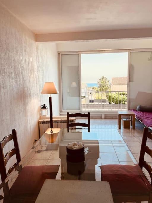 Triplex T4 83M2 Vue Mer Avec Le Patio Et L'Arrivee Autonome Bandol Exterior foto